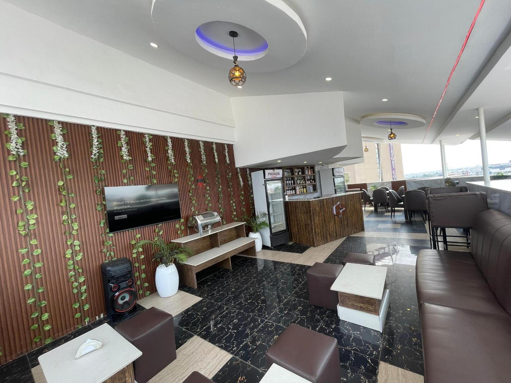 Presken Hotel at International Airport Road Ikeja Eksteriør billede